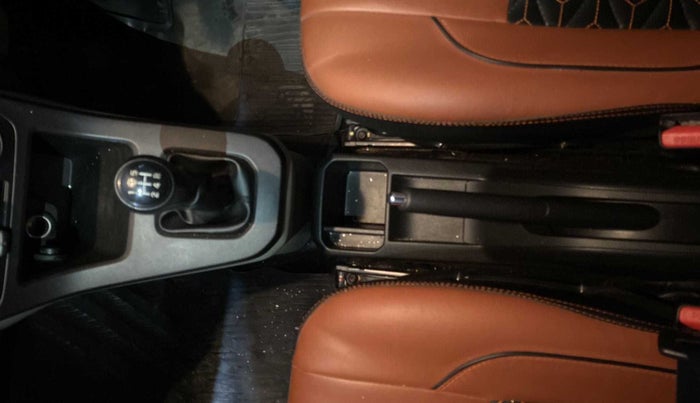 2020 Maruti New Wagon-R VXI 1.0, Petrol, Manual, 25,753 km, Gear Lever