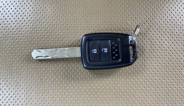 2019 Honda Amaze 1.2L I-VTEC S, Petrol, Manual, 16,195 km, Key Close Up