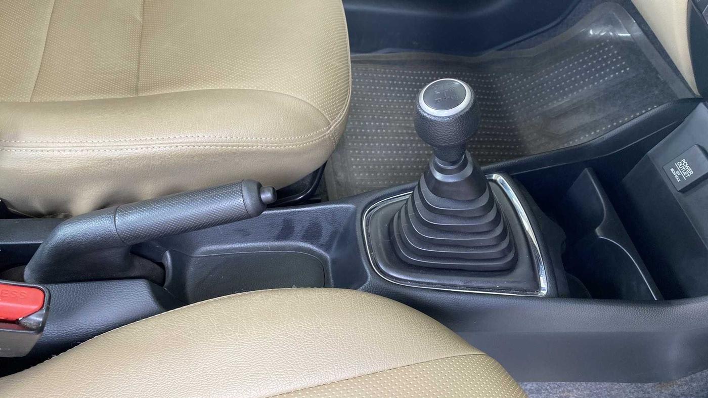 2019 Honda Amaze 1.2L I-VTEC S, Petrol, Manual, 16,195 km, Gear Lever