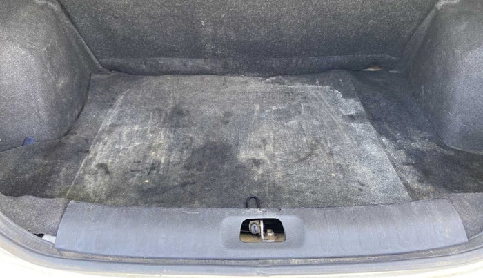 2014 Maruti Swift Dzire VDI, Diesel, Manual, 60,807 km, Boot Inside