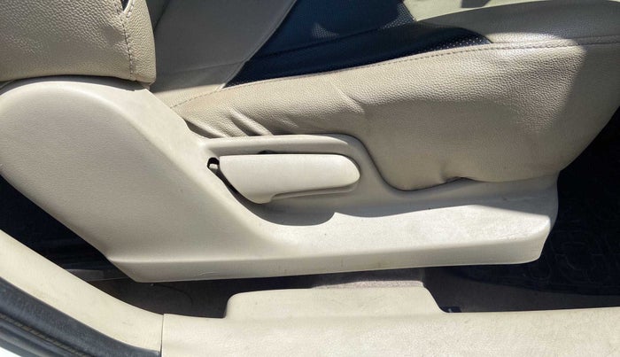 2014 Maruti Swift Dzire VDI, Diesel, Manual, 60,807 km, Driver Side Adjustment Panel