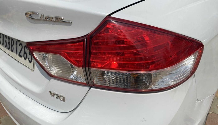 2016 Maruti Ciaz VXI, Petrol, Manual, 39,784 km, Right tail light - Minor scratches