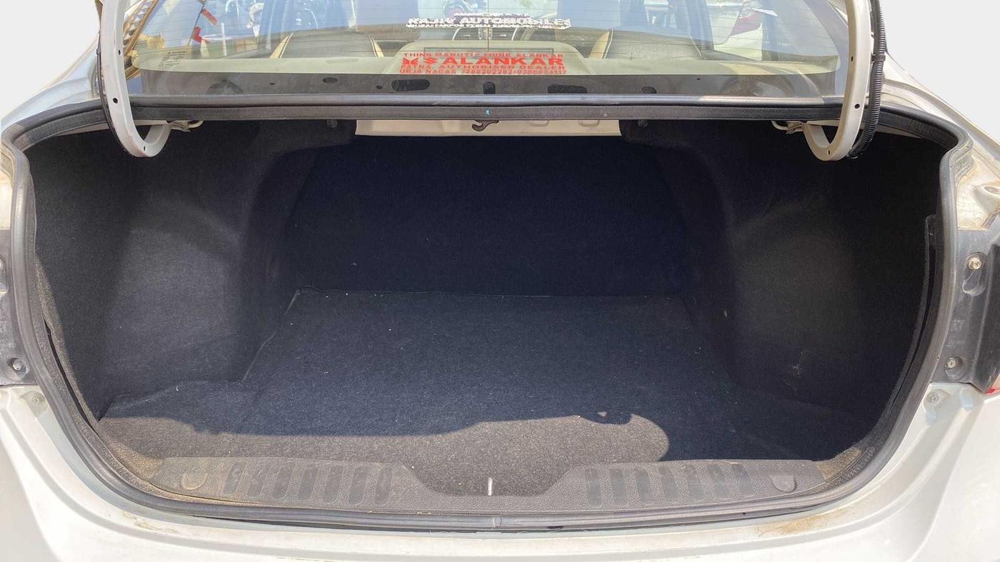 2016 Maruti Ciaz VXI, Petrol, Manual, 39,784 km, Boot Inside