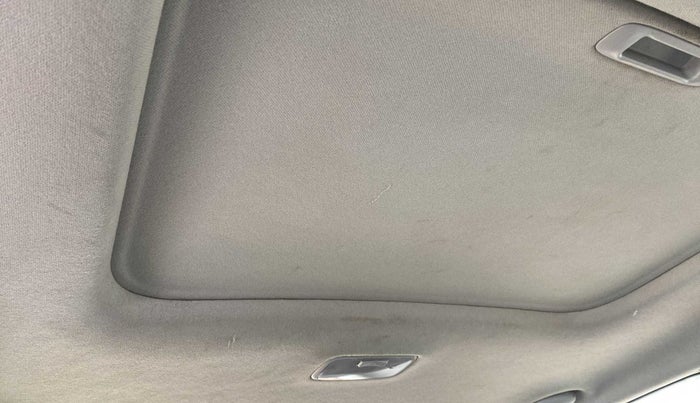 2019 Hyundai VENUE SX 1.0 TURBO, Petrol, Manual, 29,243 km, Ceiling - Roof light switch minor crack