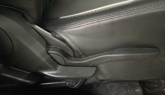 2023 Maruti BREZZA ZXI SMART HYBRID , Petrol, Manual, 7,876 km, Driver Side Adjustment Panel