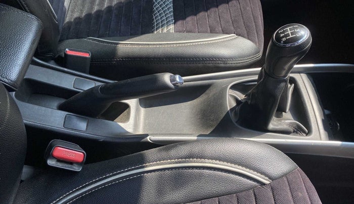 2018 Maruti Baleno ZETA PETROL 1.2, Petrol, Manual, 73,655 km, Gear Lever