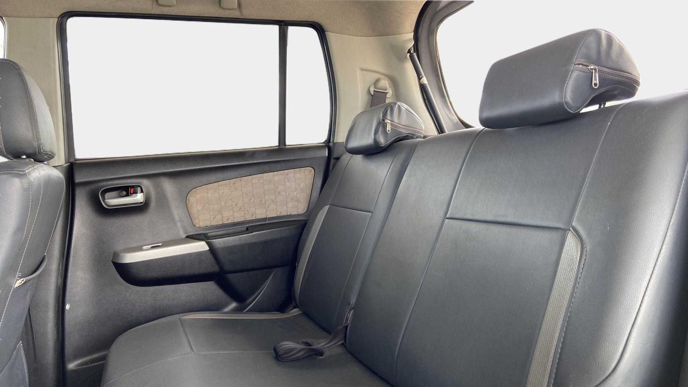 2016 Maruti Wagon R 1.0 VXI OPT, Petrol, Manual, 30,189 km, Right Side Rear Door Cabin