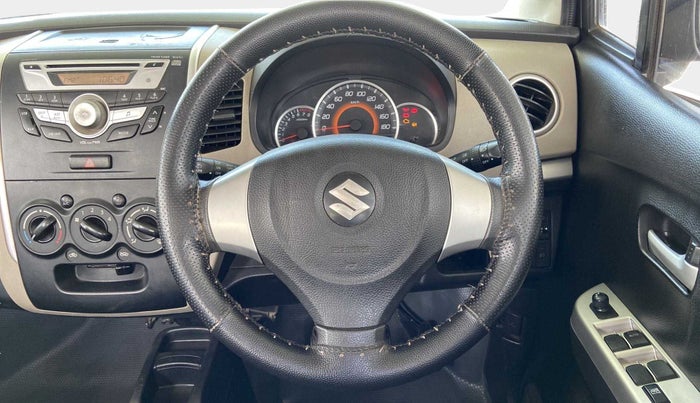 2016 Maruti Wagon R 1.0 VXI OPT, Petrol, Manual, 30,189 km, Steering Wheel Close Up