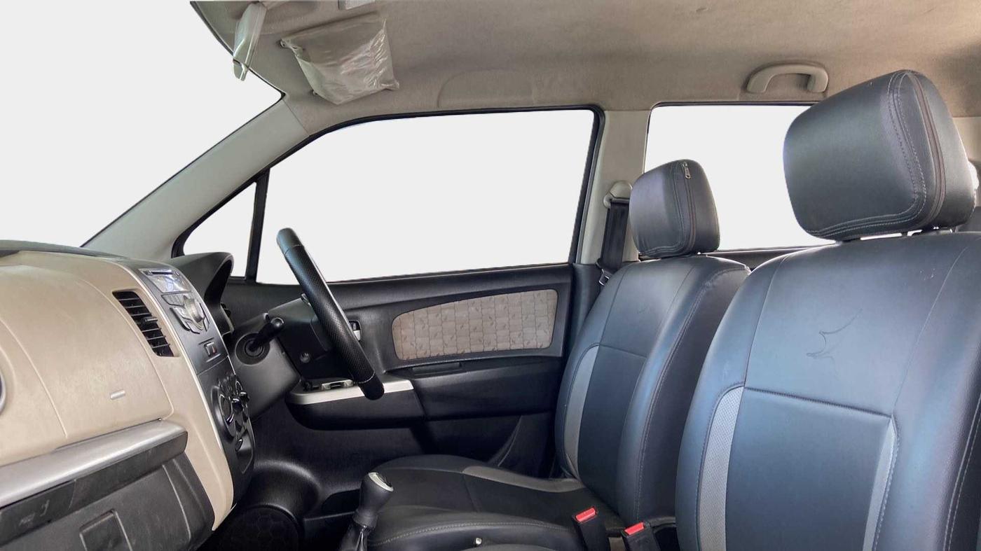 2016 Maruti Wagon R 1.0 VXI OPT, Petrol, Manual, 30,189 km, Right Side Front Door Cabin