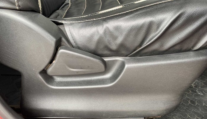 2019 Datsun Redi Go S 1.0, Petrol, Manual, 27,662 km, Driver Side Adjustment Panel