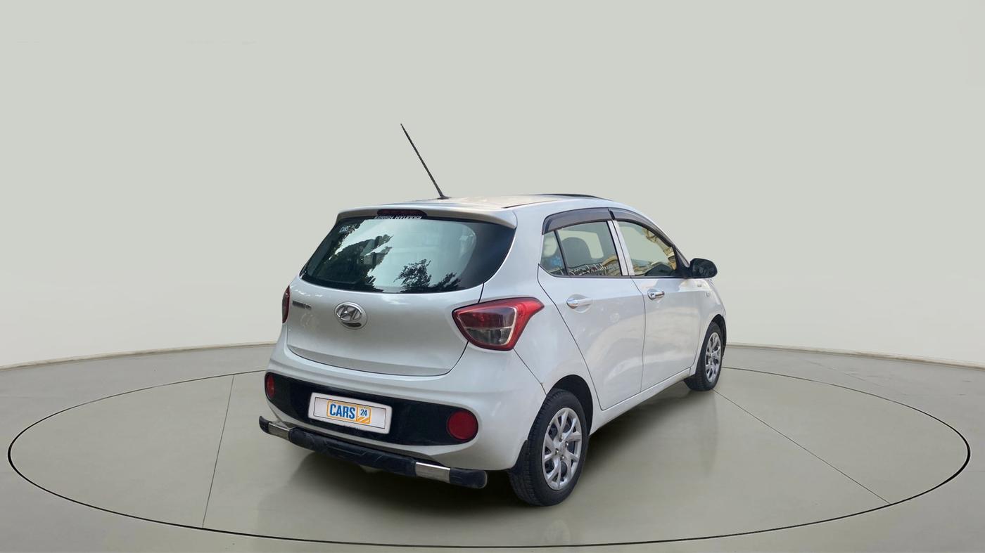 2018 Hyundai Grand i10 MAGNA AT 1.2 KAPPA VTVT, Petrol, Automatic, 23,073 km, Right Back Diagonal