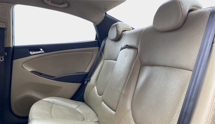 2013 Hyundai Verna FLUIDIC 1.6 VTVT SX AT, CNG, Automatic, 78,086 km, Right Side Rear Door Cabin