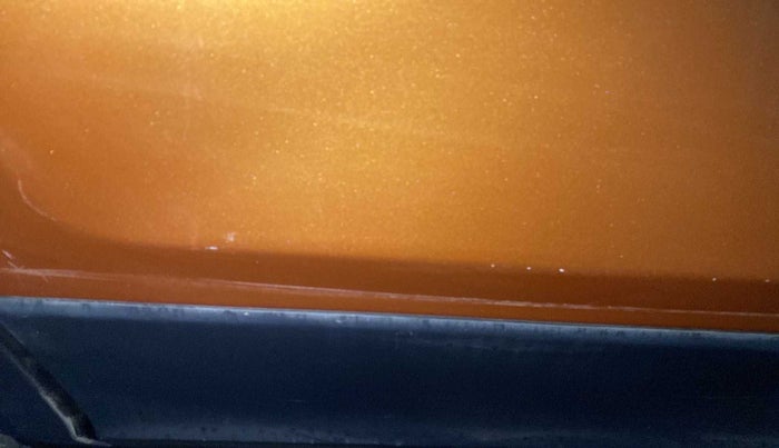 2019 Tata Harrier XZ 2.0L, Diesel, Manual, 29,176 km, Right rear door - Minor scratches