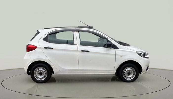 2017 Tata Tiago XE PETROL, Petrol, Manual, 33,353 km, Right Side View