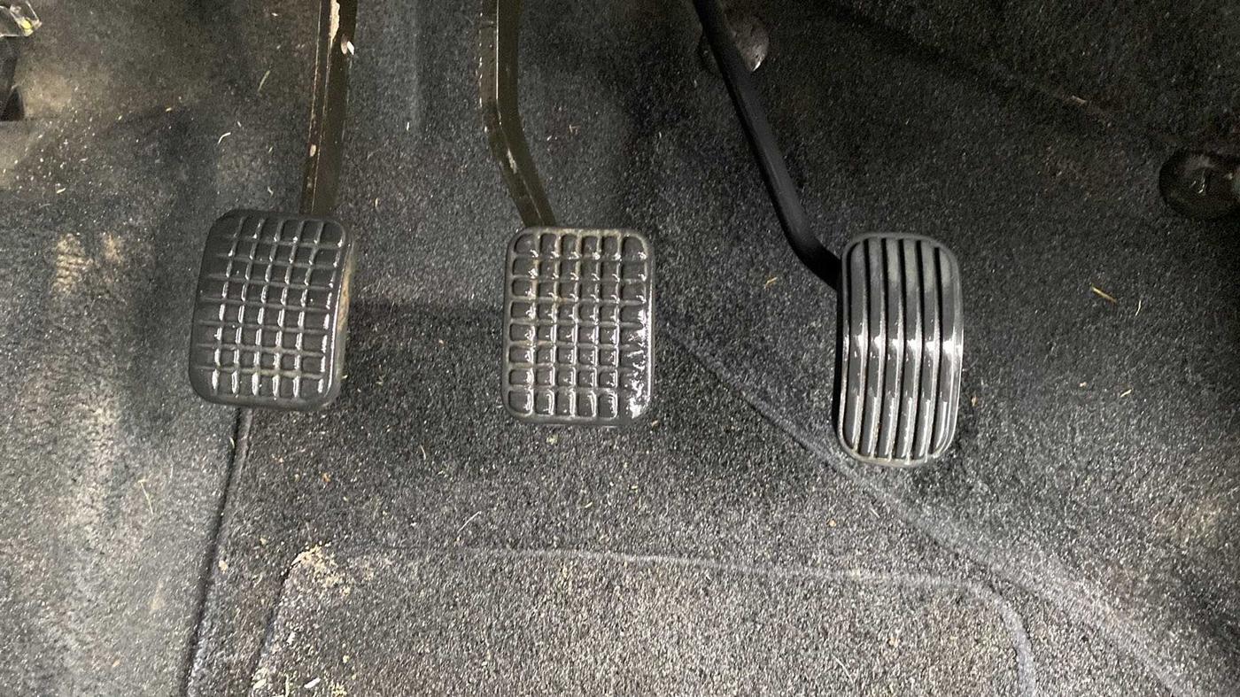 2017 Tata Tiago XE PETROL, Petrol, Manual, 33,353 km, Pedals