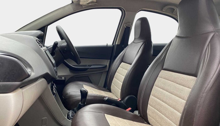 2017 Tata Tiago XE PETROL, Petrol, Manual, 33,353 km, Right Side Front Door Cabin