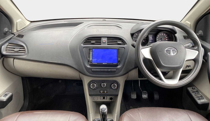 2017 Tata Tiago XE PETROL, Petrol, Manual, 33,353 km, Dashboard