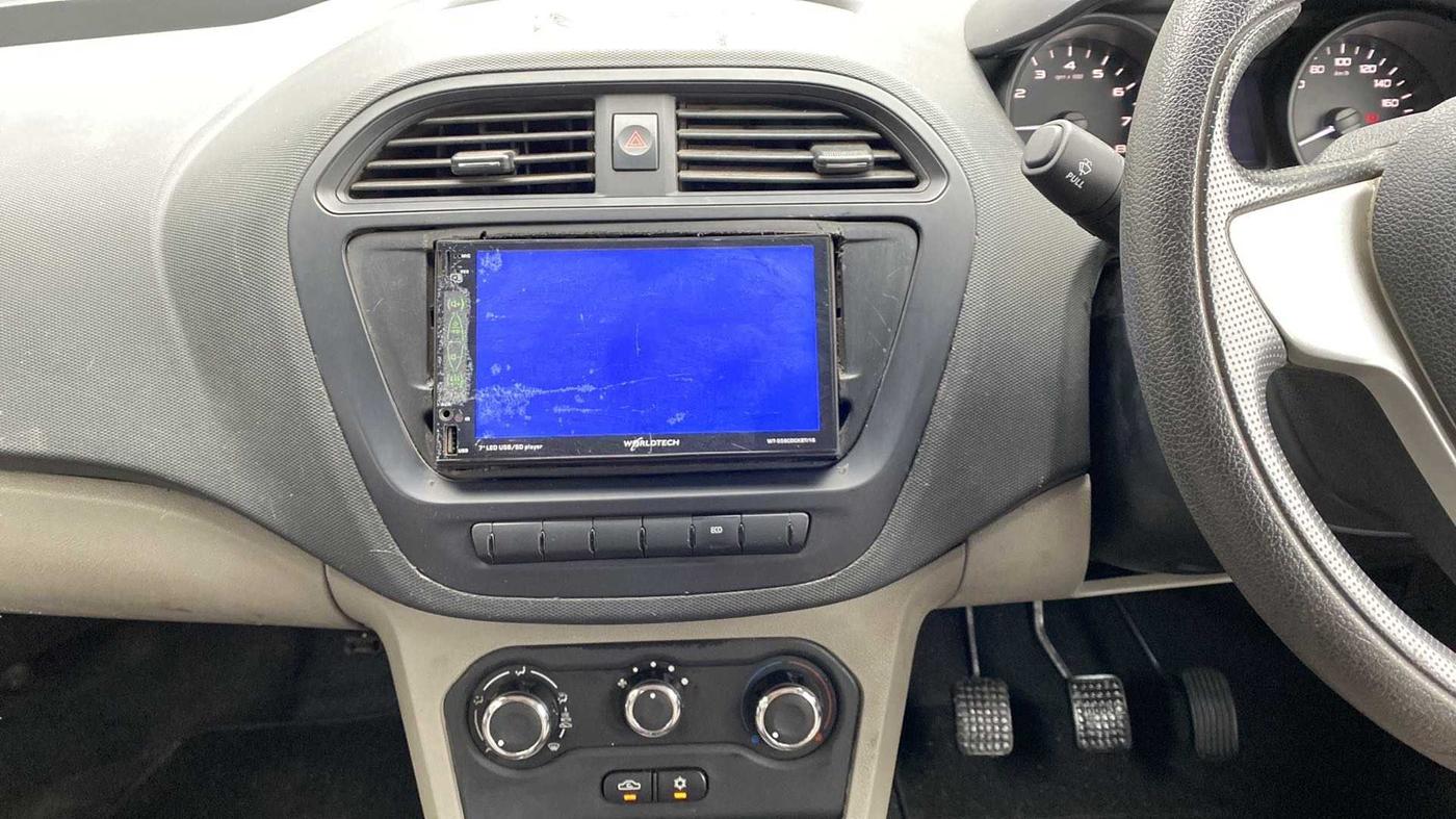 2017 Tata Tiago XE PETROL, Petrol, Manual, 33,353 km, Air Conditioner
