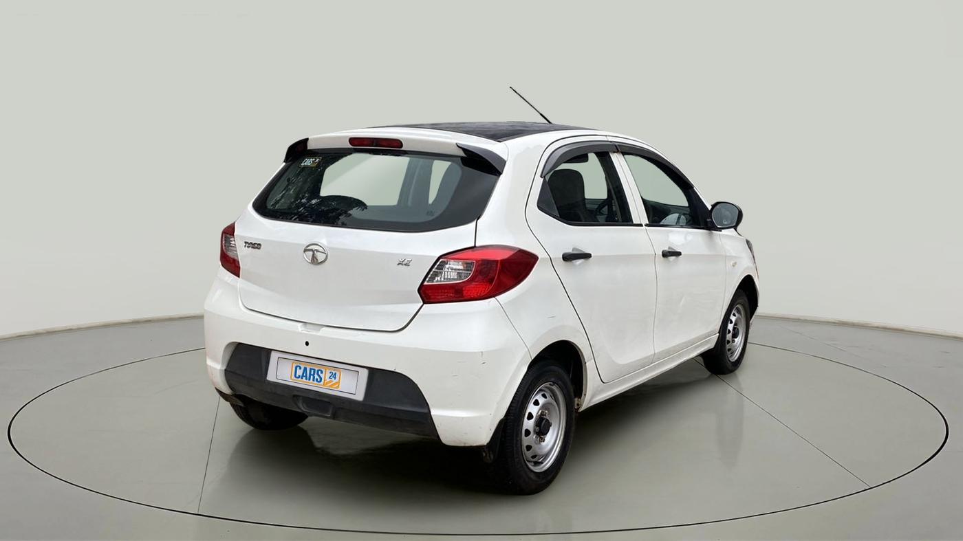 2017 Tata Tiago XE PETROL, Petrol, Manual, 33,353 km, Right Back Diagonal