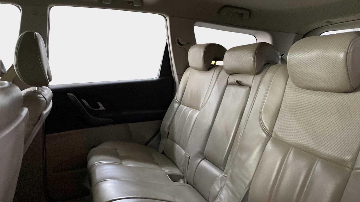 2017 Mahindra XUV500 W10 AT, Diesel, Automatic, 91,133 km, Right Side Rear Door Cabin