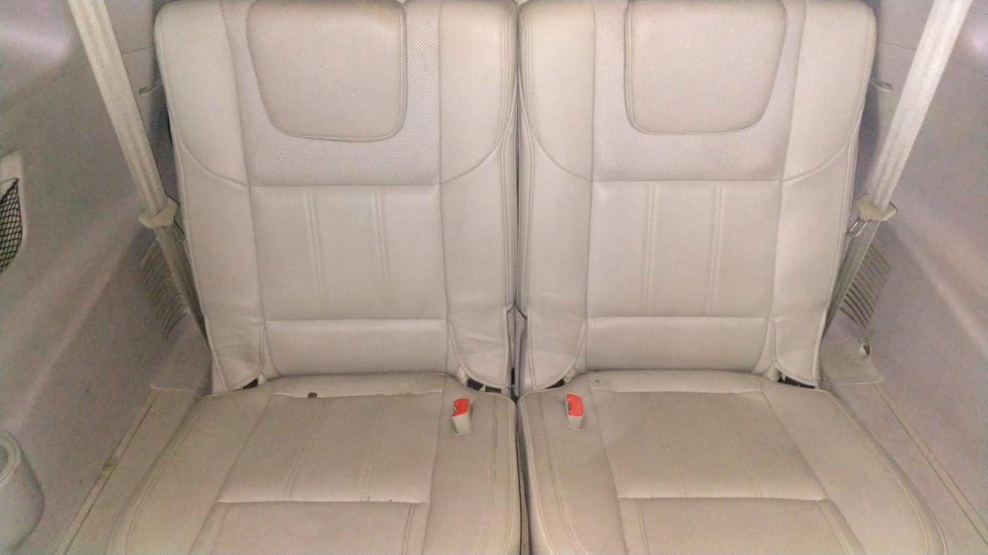 2017 Mahindra XUV500 W10 AT, Diesel, Automatic, 91,133 km, Third Seat Row ( optional )