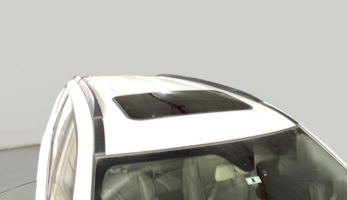 2017 Mahindra XUV500 W10 AT, Diesel, Automatic, 91,133 km, Roof