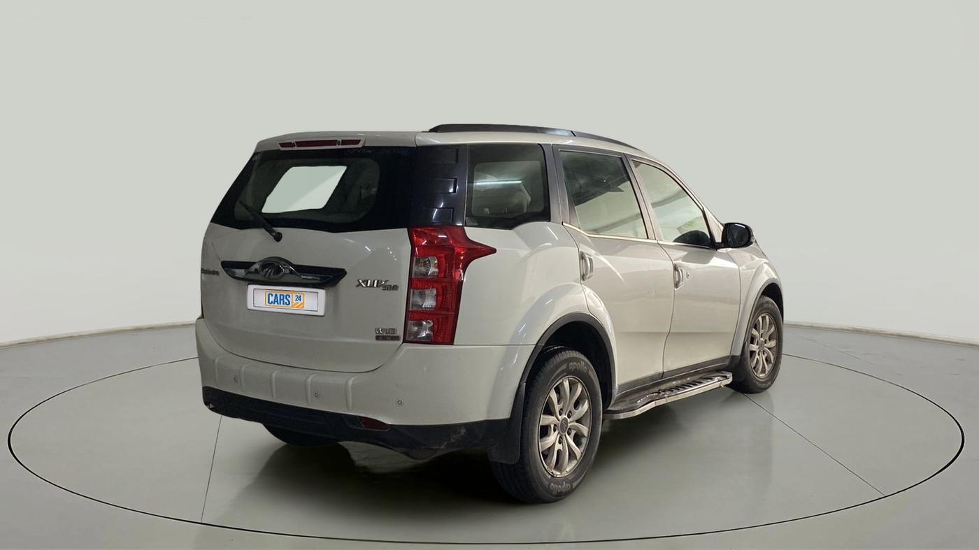 2017 Mahindra XUV500 W10 AT, Diesel, Automatic, 91,133 km, Right Back Diagonal