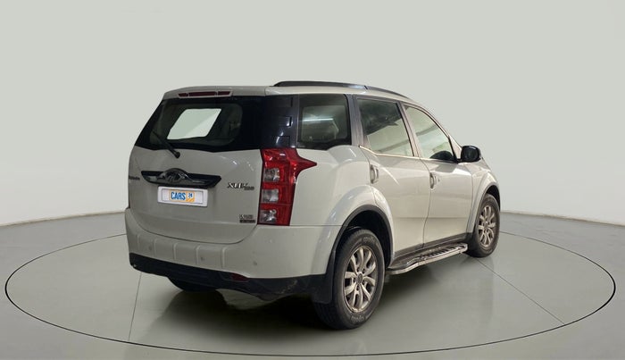 2017 Mahindra XUV500 W10 AT, Diesel, Automatic, 91,133 km, Right Back Diagonal