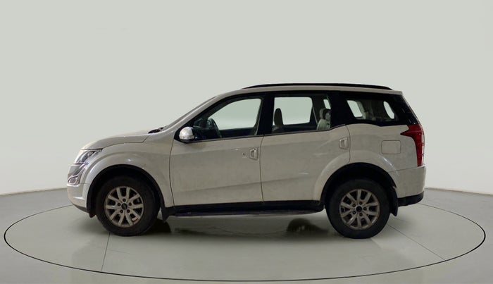 2017 Mahindra XUV500 W10 AT, Diesel, Automatic, 91,133 km, Left Side