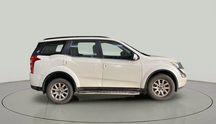 2017 Mahindra XUV500 W10 AT, Diesel, Automatic, 91,133 km, Right Side View