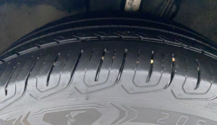 2022 Skoda SLAVIA STYLE 1.0L TSI AT, Petrol, Automatic, 24,676 km, Left Front Tyre Tread