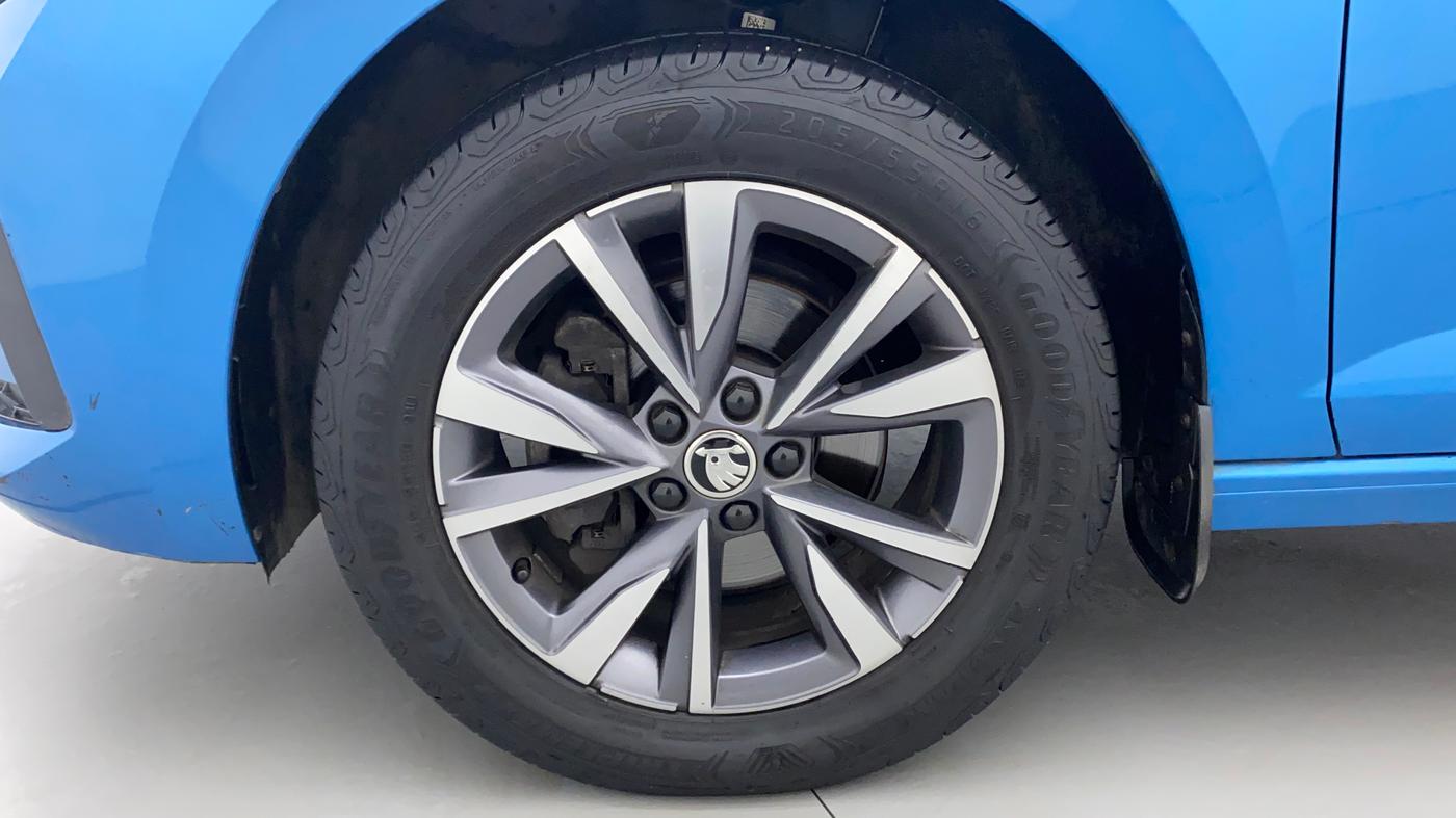 2022 Skoda SLAVIA STYLE 1.0L TSI AT, Petrol, Automatic, 24,676 km, Left Front Wheel