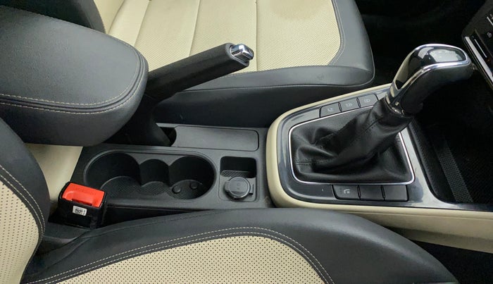 2022 Skoda SLAVIA STYLE 1.0L TSI AT, Petrol, Automatic, 24,676 km, Gear Lever