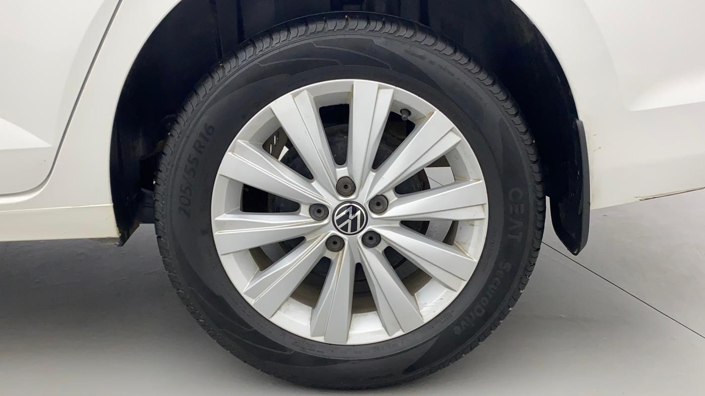 2022 Volkswagen VIRTUS HIGHLINE TSI 1.0 MT, Petrol, Manual, 22,715 km, Left Rear Wheel