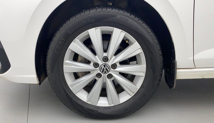 2022 Volkswagen VIRTUS HIGHLINE TSI 1.0 MT, Petrol, Manual, 22,715 km, Left Front Wheel