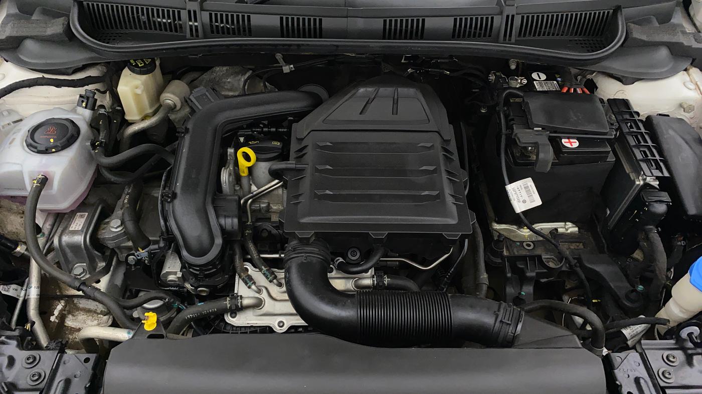 2022 Volkswagen VIRTUS HIGHLINE TSI 1.0 MT, Petrol, Manual, 22,715 km, Open Bonet