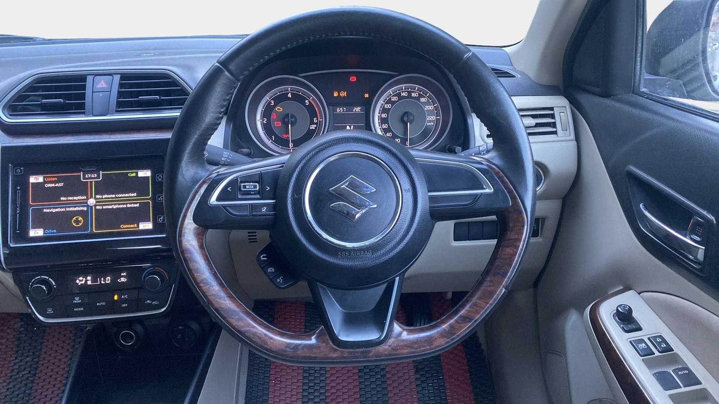 2018 Maruti Dzire ZDI PLUS AMT, Diesel, Automatic, 46,453 km, Steering Wheel Close Up