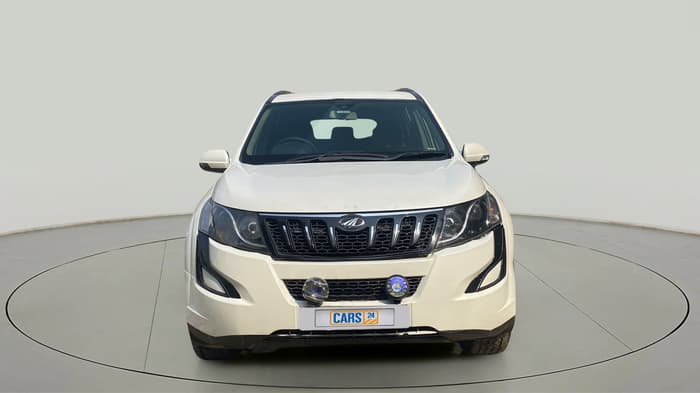 2017 Mahindra XUV500 W6, Diesel, Manual, 88,697 km, Front