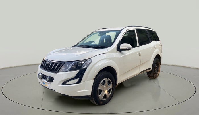 2017 Mahindra XUV500 W6, Diesel, Manual, 88,697 km, Left Front Diagonal