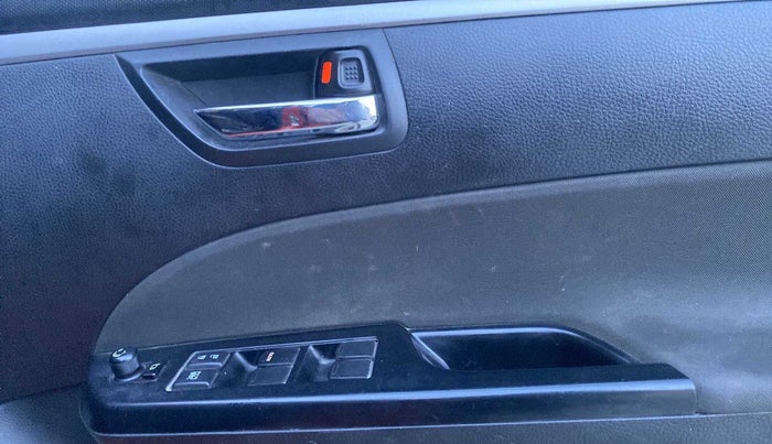 2016 Maruti Swift VXI, Petrol, Manual, 21,162 km, Driver Side Door Panels Control