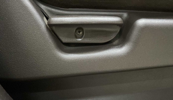 2012 Hyundai Santro Xing GL PLUS, Petrol, Manual, 37,181 km, Driver Side Adjustment Panel