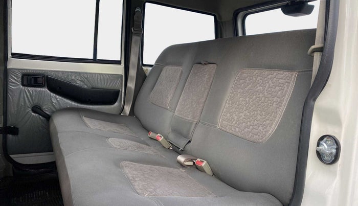 2022 Mahindra Bolero B4, Diesel, Manual, 22,295 km, Right Side Rear Door Cabin