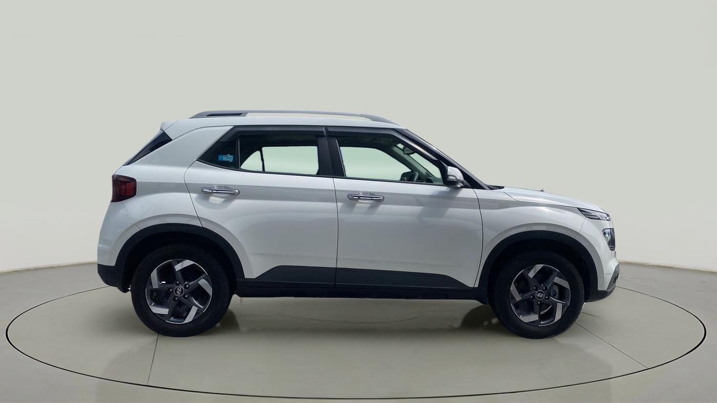 2020 Hyundai VENUE SX (O) 1.5 CRDI, Diesel, Manual, 54,268 km, Right Side View