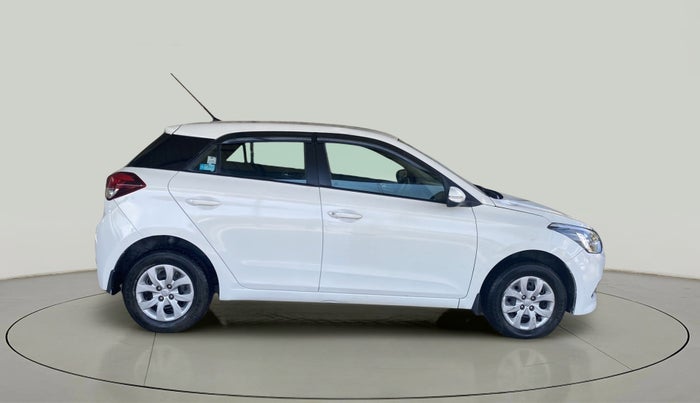 2017 Hyundai Elite i20 SPORTZ 1.2, Petrol, Manual, 32,278 km, Right Side View