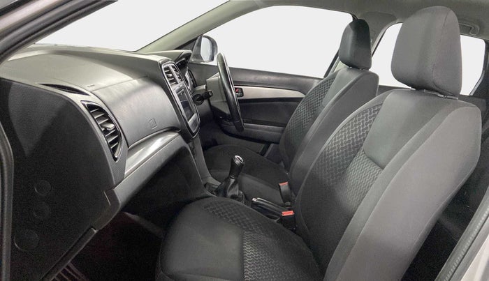 2018 Maruti Vitara Brezza ZDI PLUS, Diesel, Manual, 66,175 km, Right Side Front Door Cabin