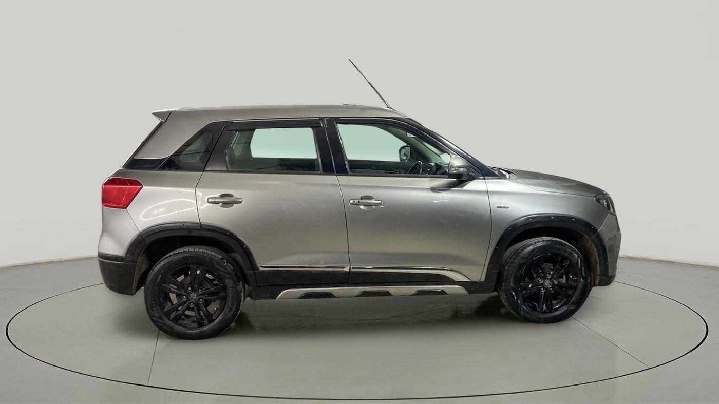 2018 Maruti Vitara Brezza ZDI PLUS, Diesel, Manual, 66,175 km, Right Side View