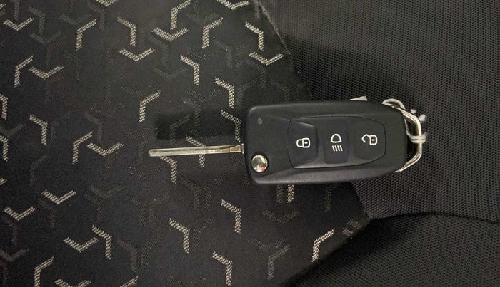 2022 Tata Tiago XZ PLUS CNG, CNG, Manual, 17,447 km, Key Close Up