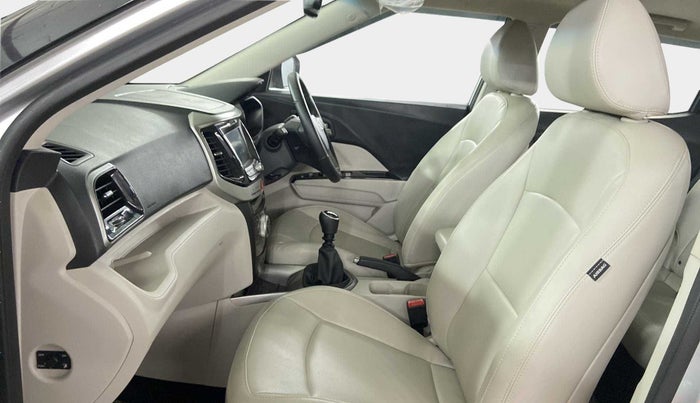 2021 Mahindra XUV300 W8 (O) 1.5 DIESEL, Diesel, Manual, 29,600 km, Right Side Front Door Cabin