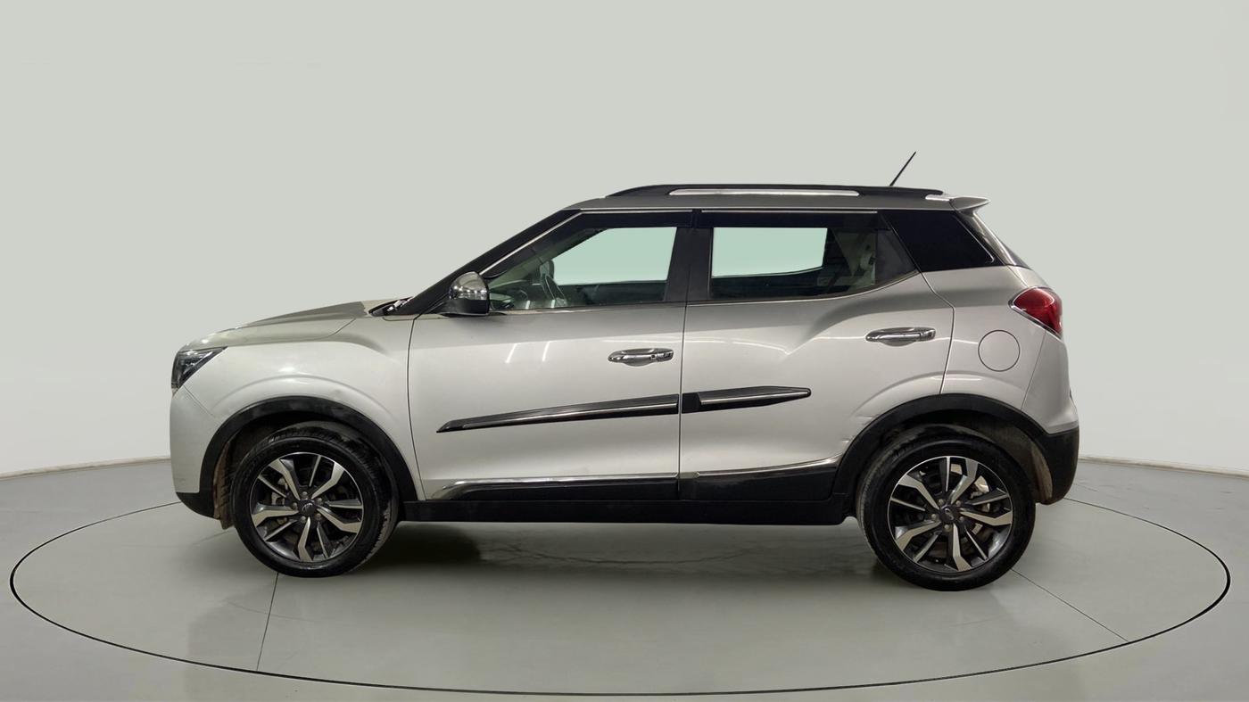 2021 Mahindra XUV300 W8 (O) 1.5 DIESEL, Diesel, Manual, 29,600 km, Left Side