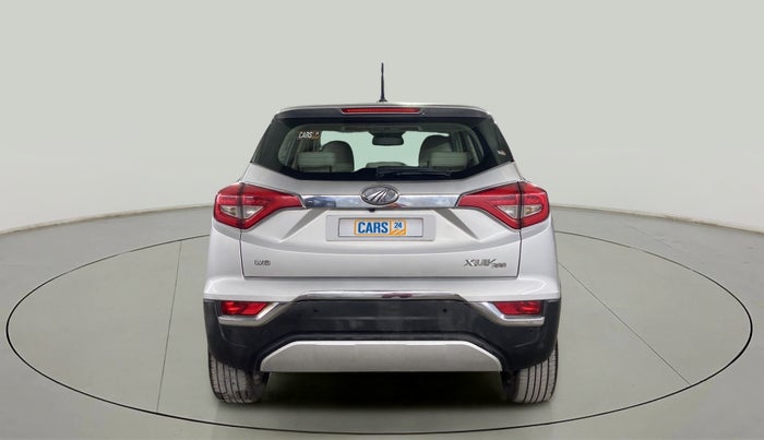 2021 Mahindra XUV300 W8 (O) 1.5 DIESEL, Diesel, Manual, 29,600 km, Back/Rear